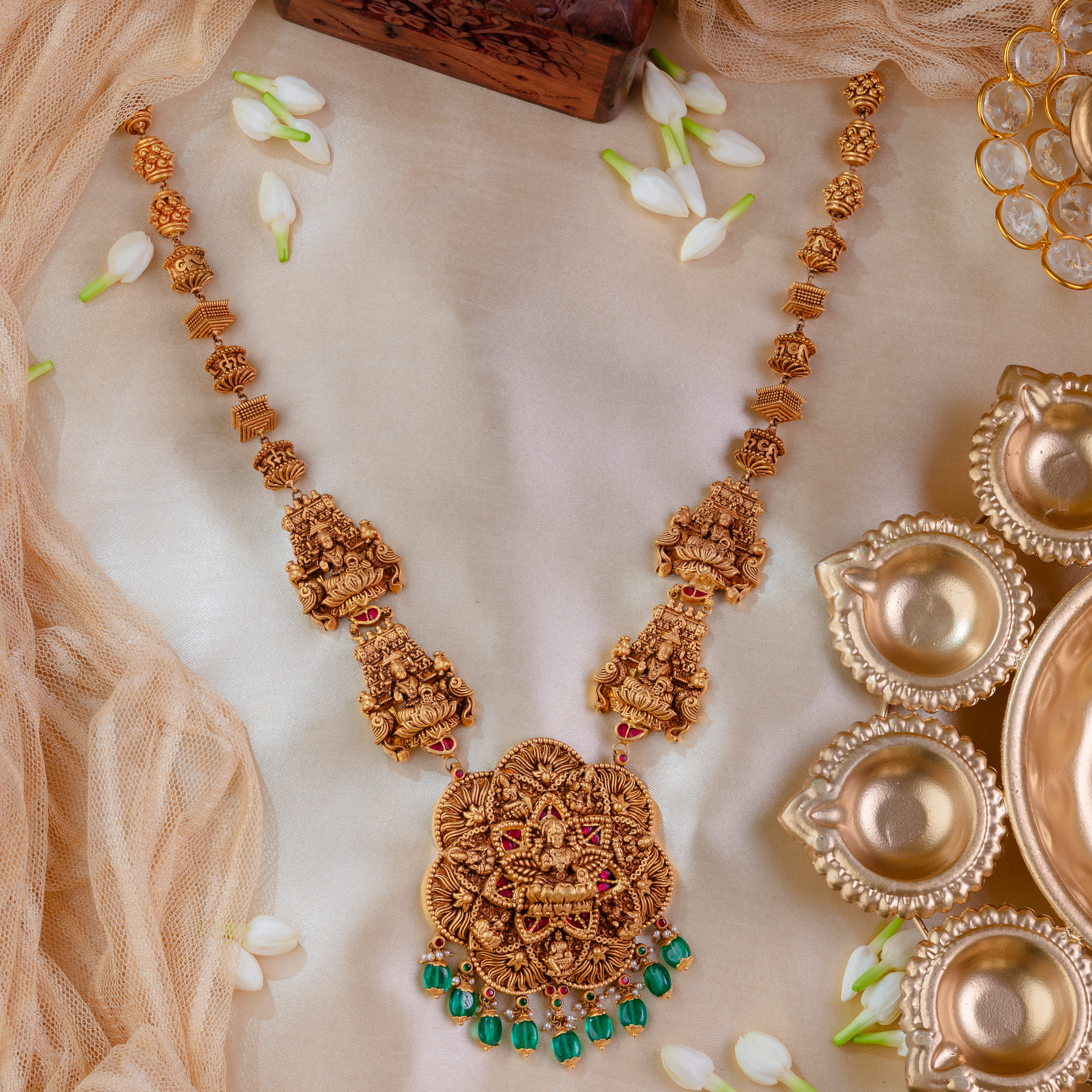Thathuruva Antique Haram